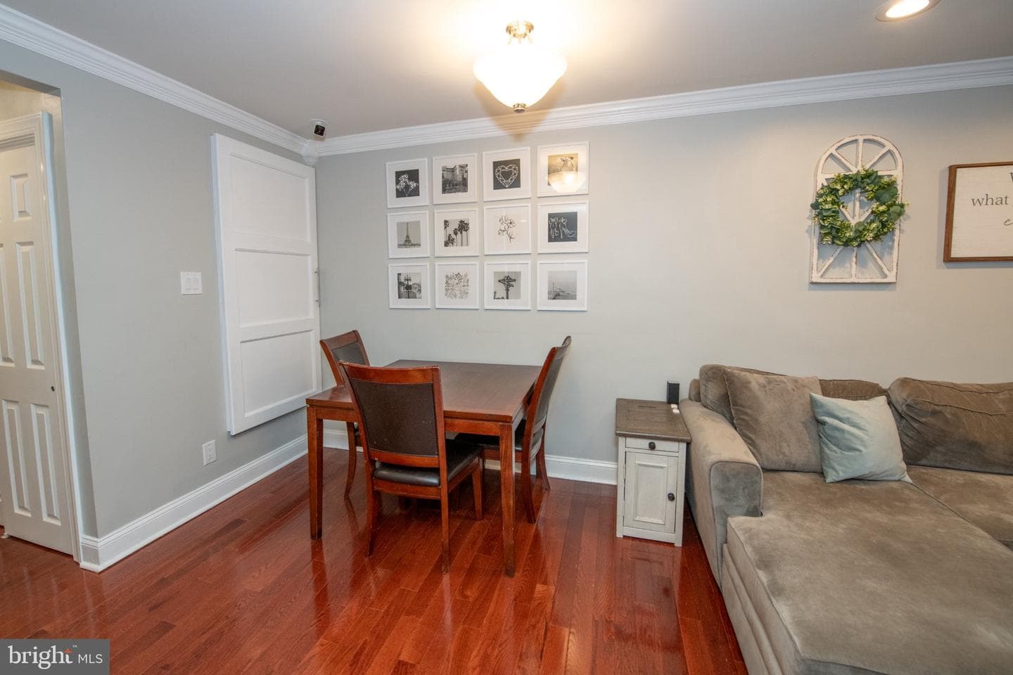 8734 Frontenac Street photo 5