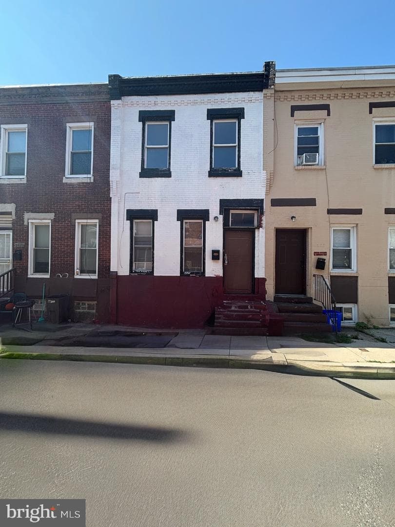 1406 W Pacific Street photo 1