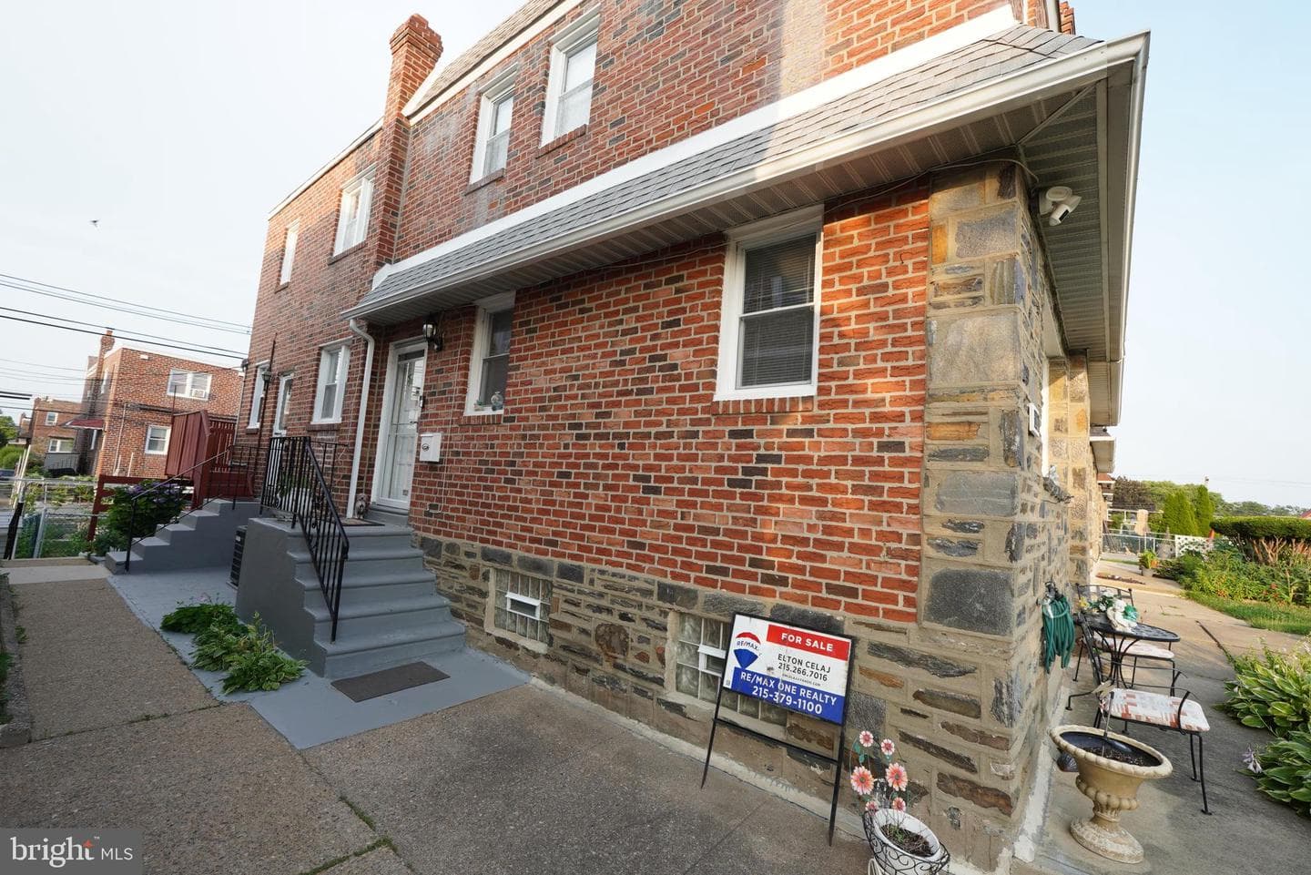 1121 Brighton Street photo 4