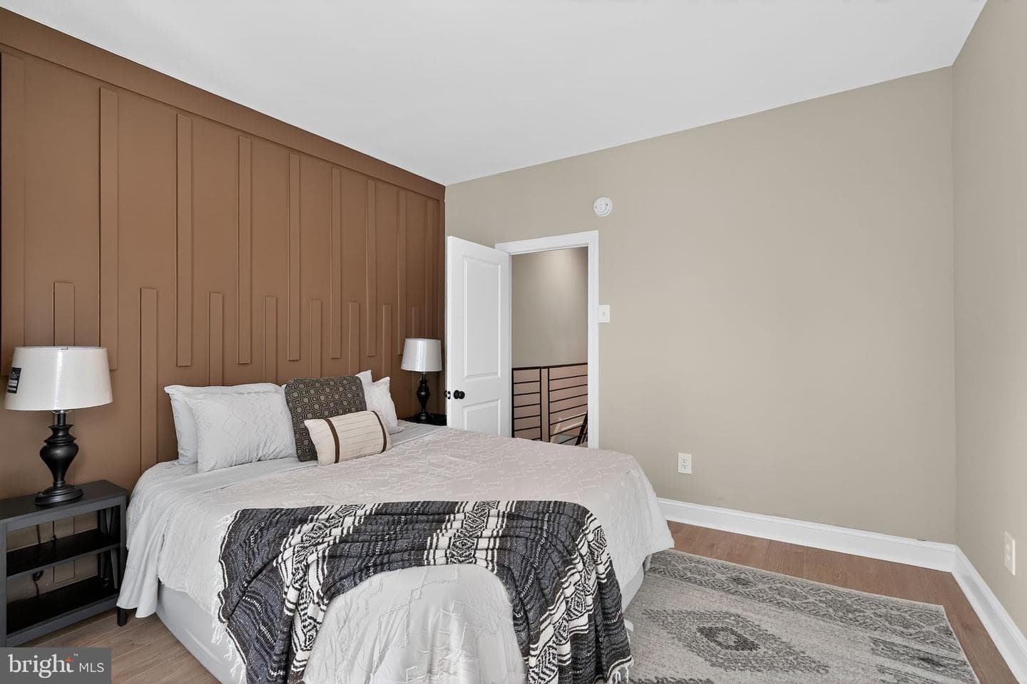 5055 Brown Street photo 17