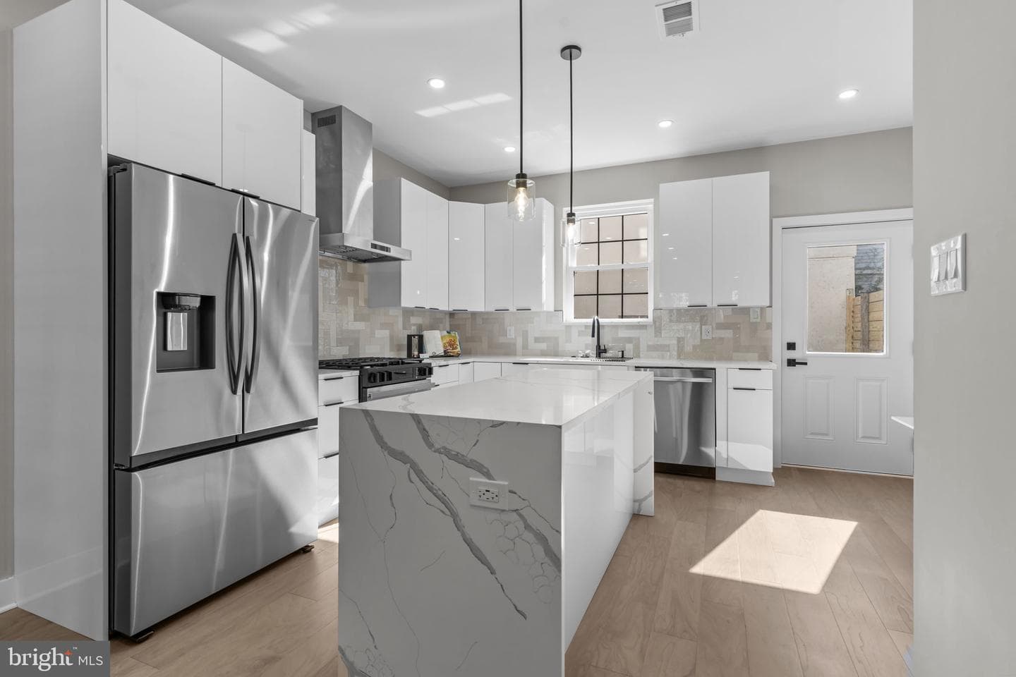 1321 N 2nd Street photo 9