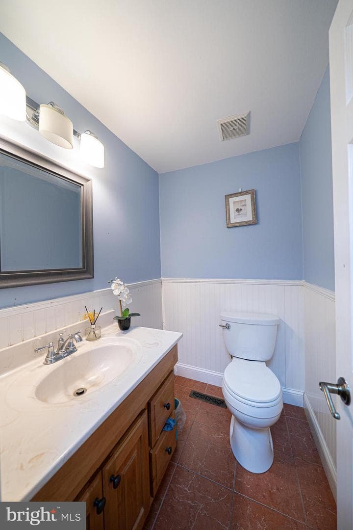 816 Kendrick Street photo 10