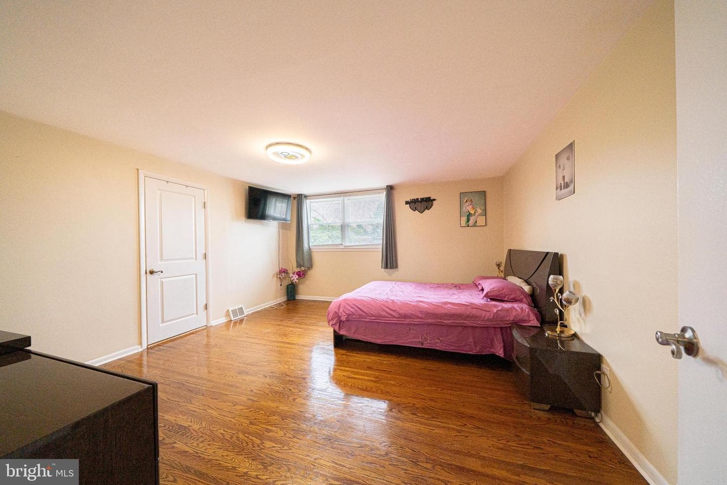 816 Kendrick Street photo 15