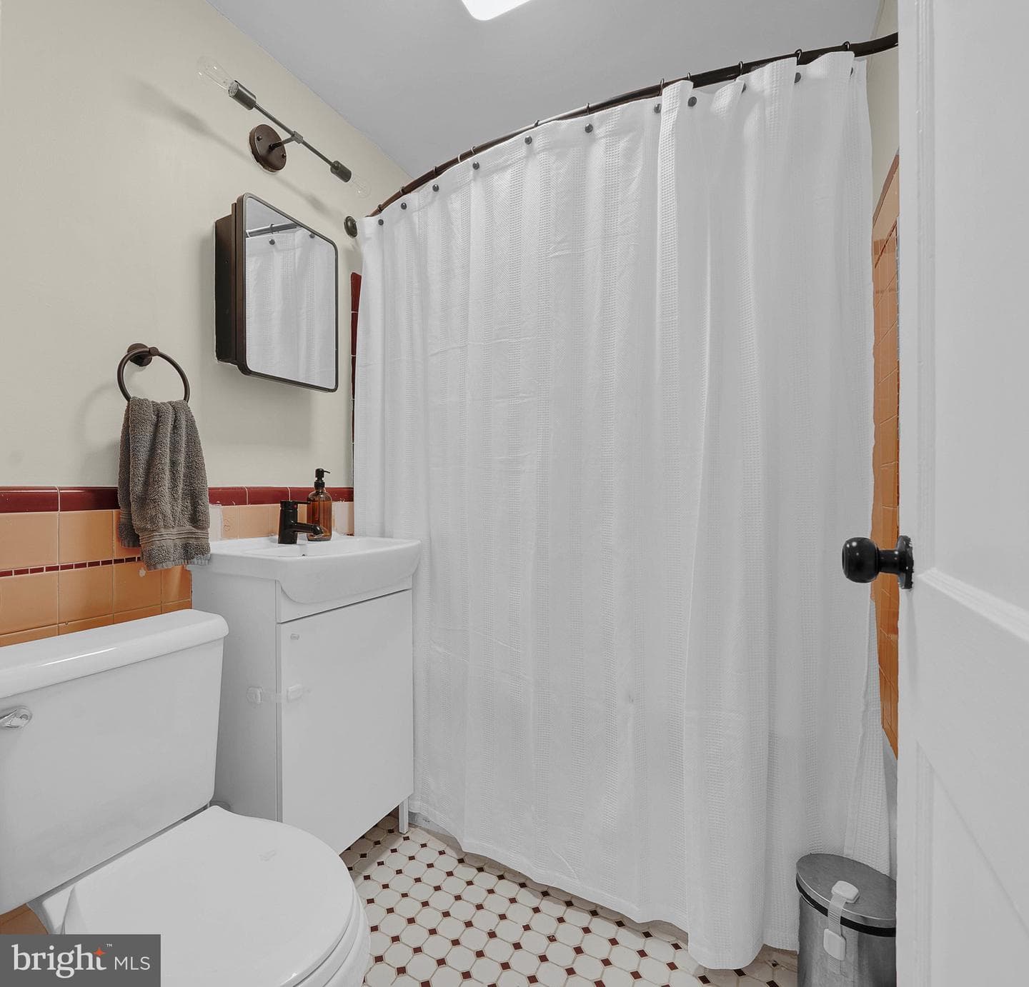 7818 Fayette Street photo 20