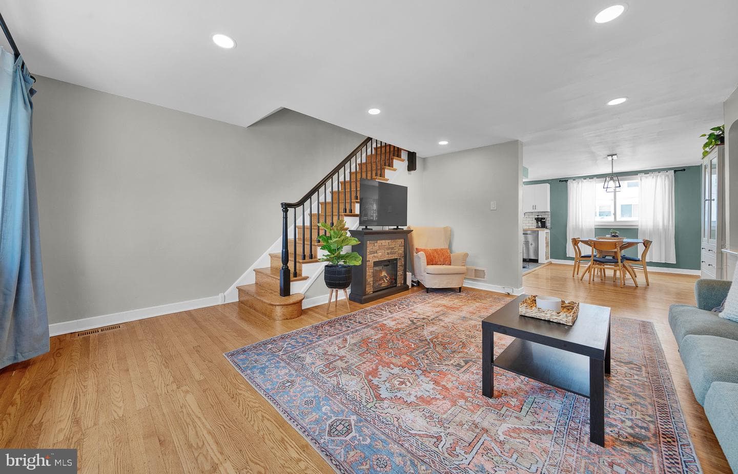 7818 Fayette Street photo 8