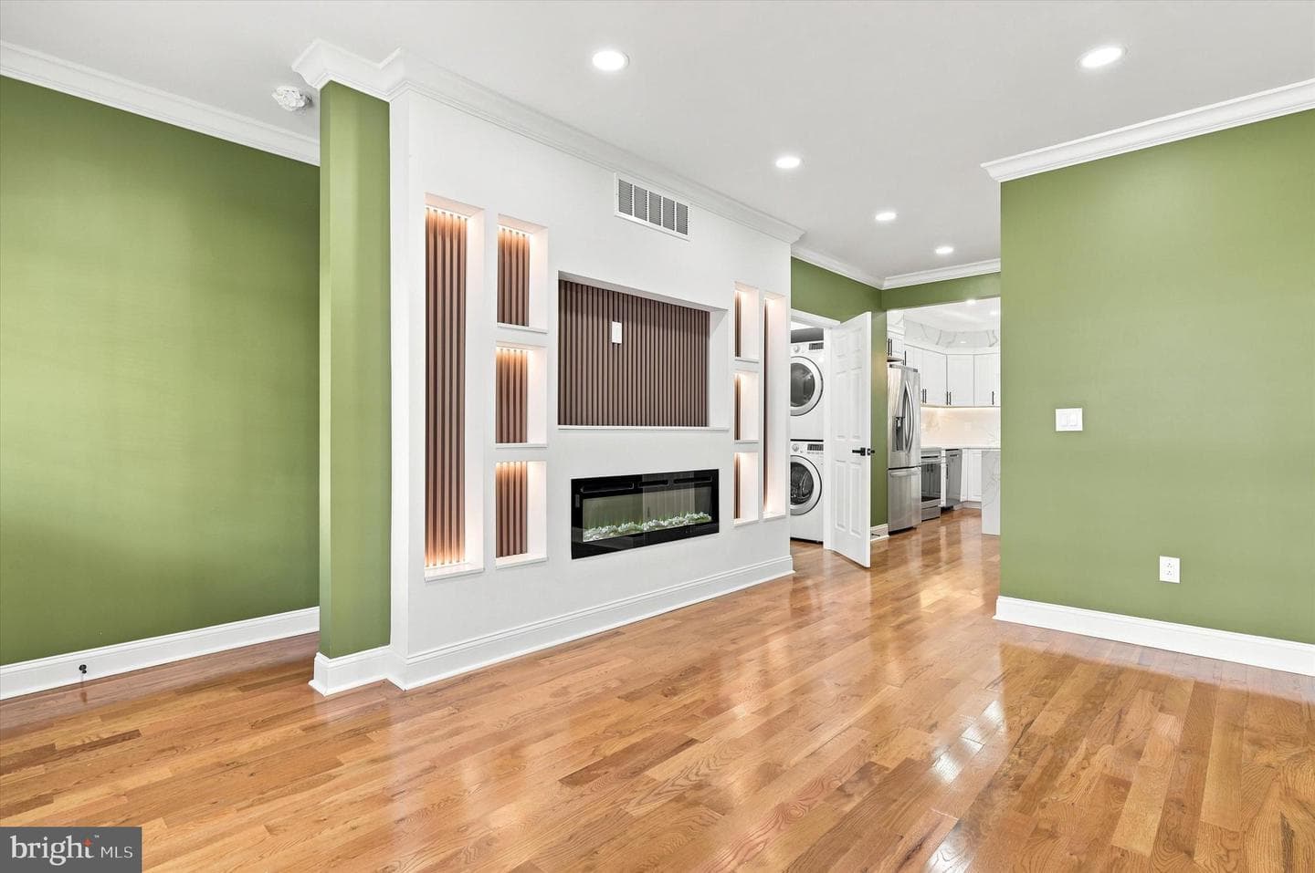 1620 S Yewdall Street photo 4