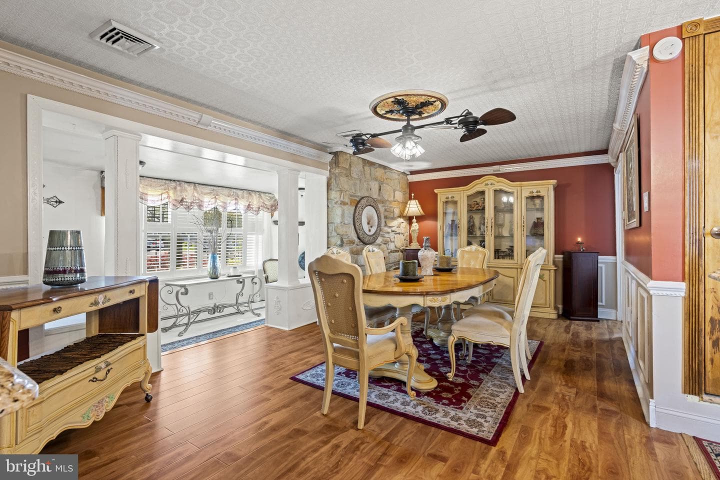 896 Pine Hill photo 18