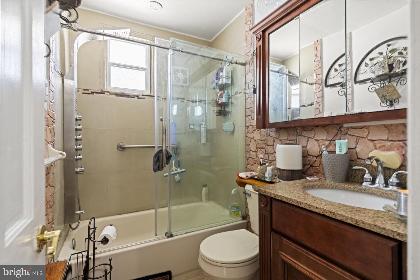 896 Pine Hill photo 25