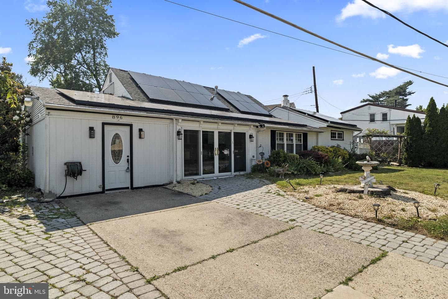 896 Pine Hill photo 3