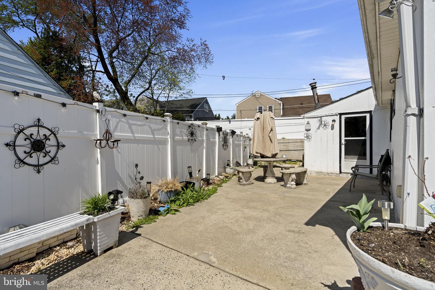 896 Pine Hill photo 31