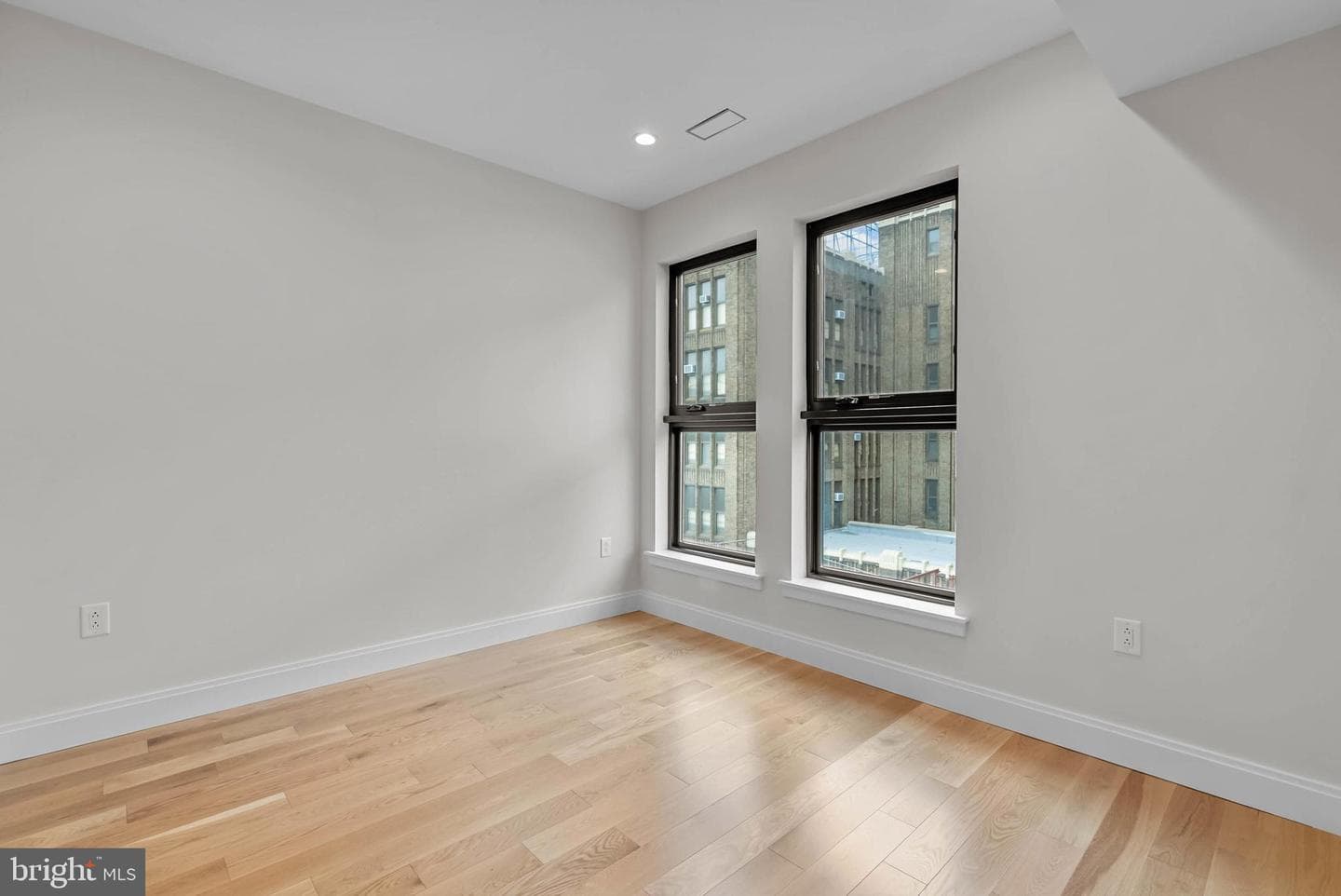 1100 Webster Street #5 photo 41