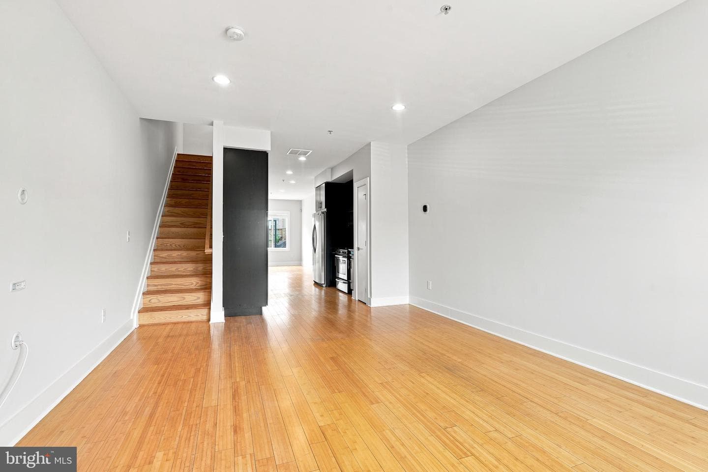 2022 Trenton Avenue photo 3