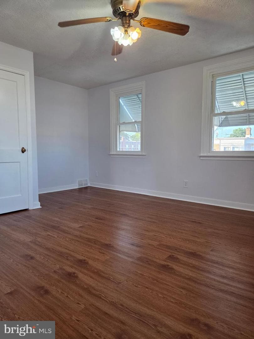 4544 Robbins Street photo 21