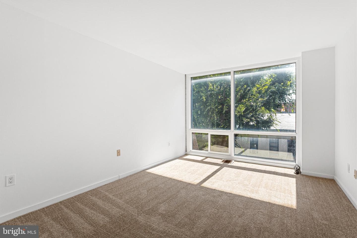 341 S 5th Street photo 30
