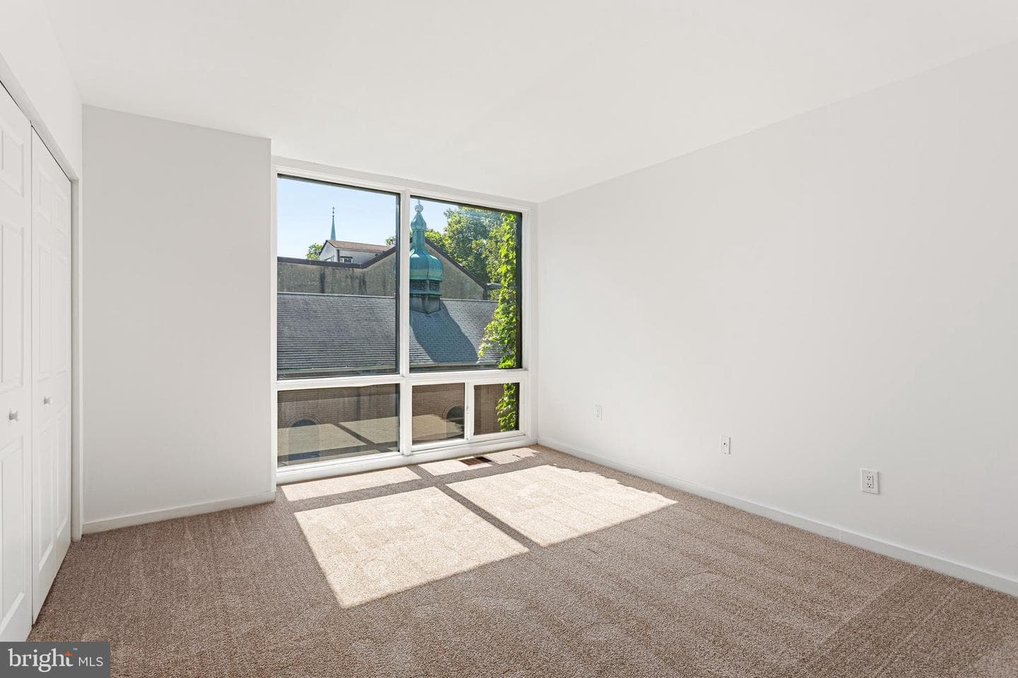 341 S 5th Street photo 32