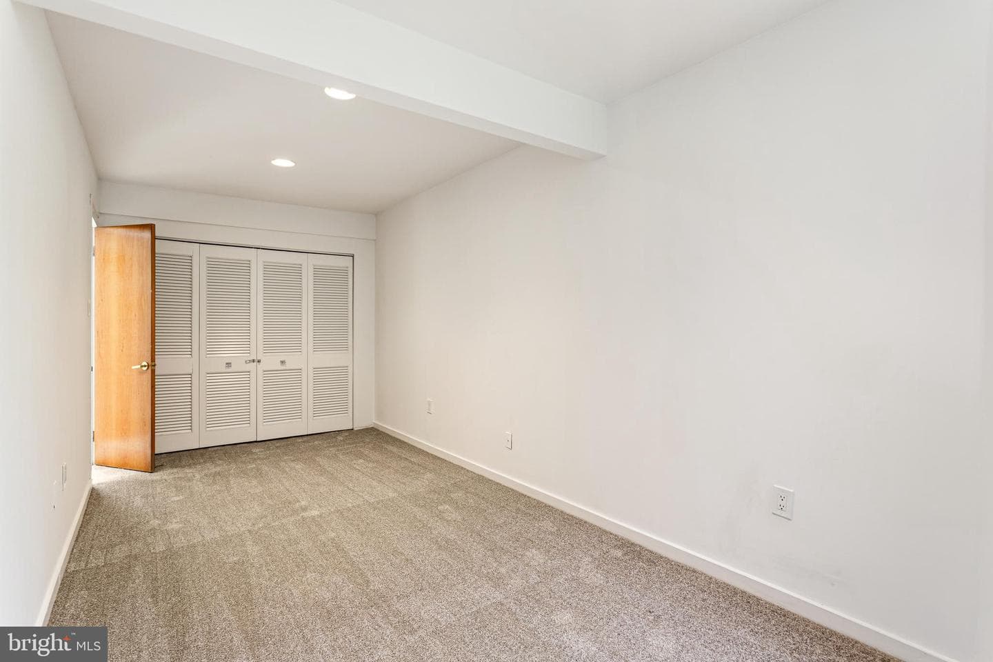 341 S 5th Street photo 35
