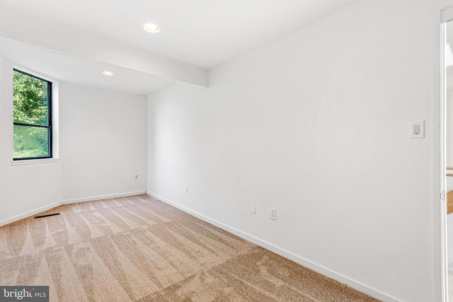 341 S 5th Street photo 36