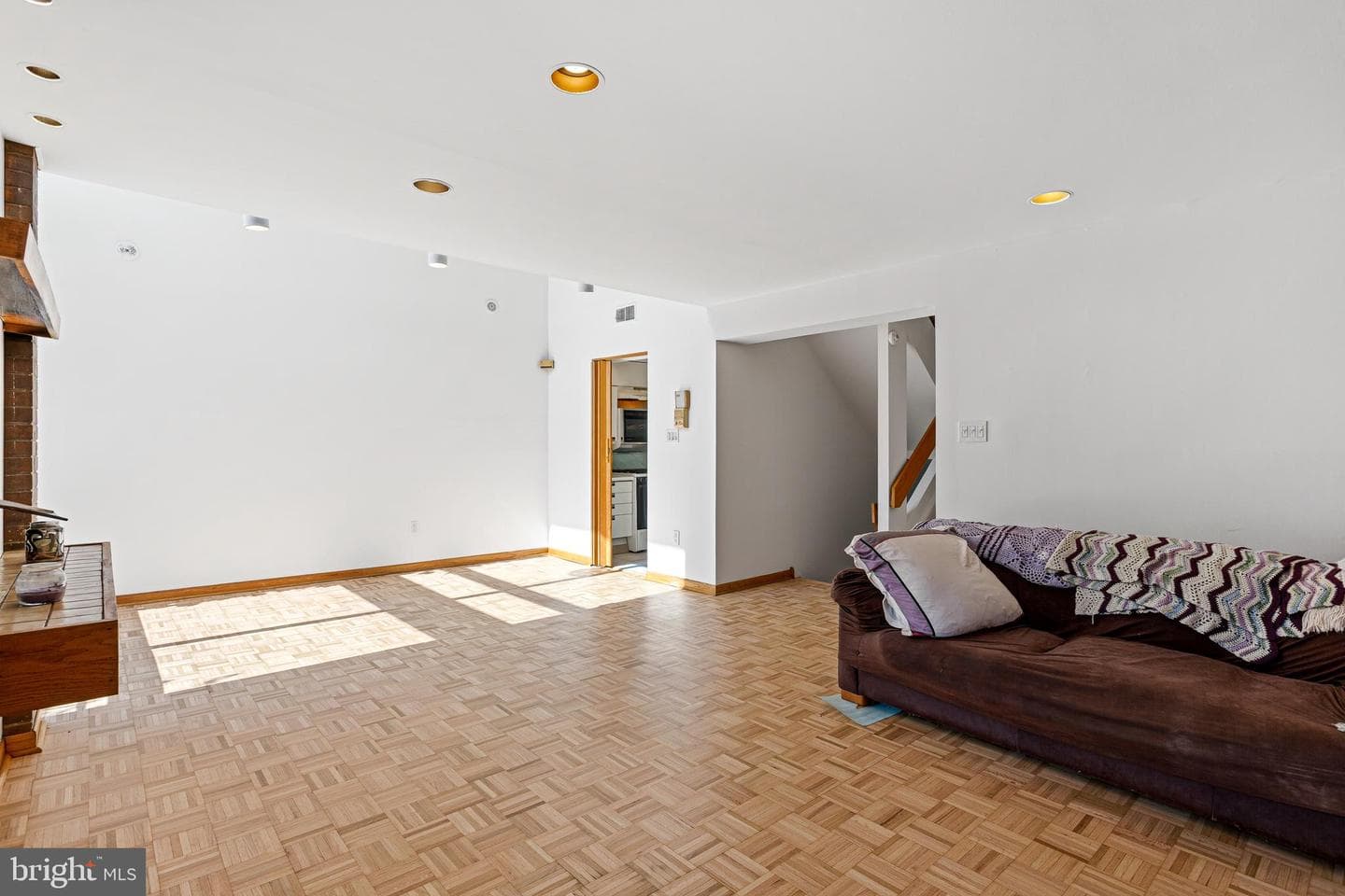 341 S 5th Street photo 6