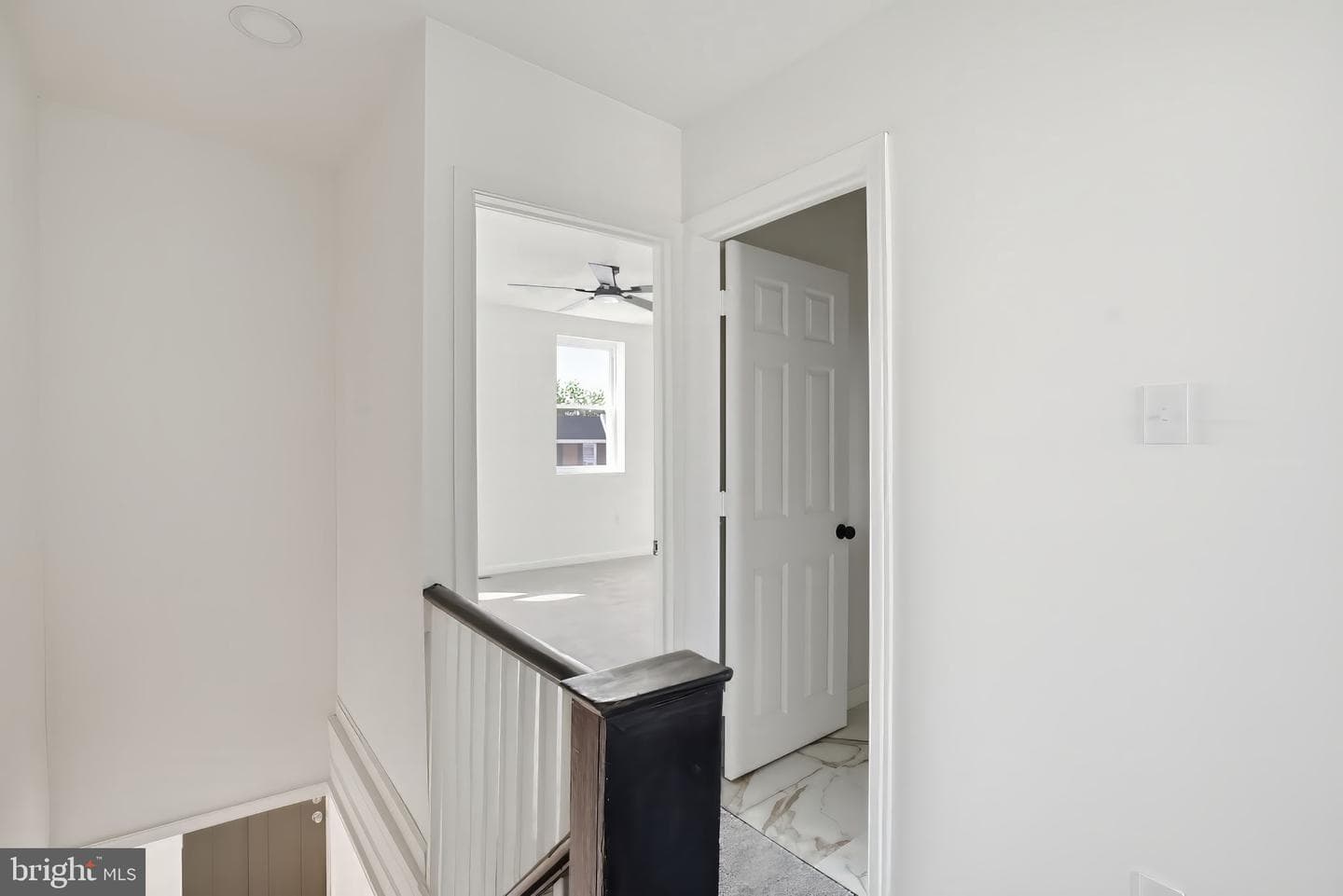 5544 Windsor Street photo 21