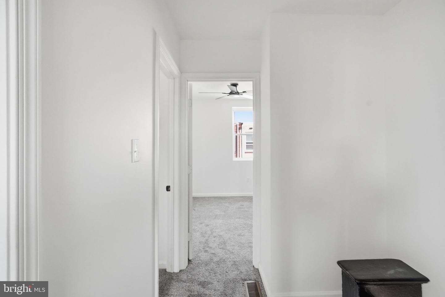 5544 Windsor Street photo 22