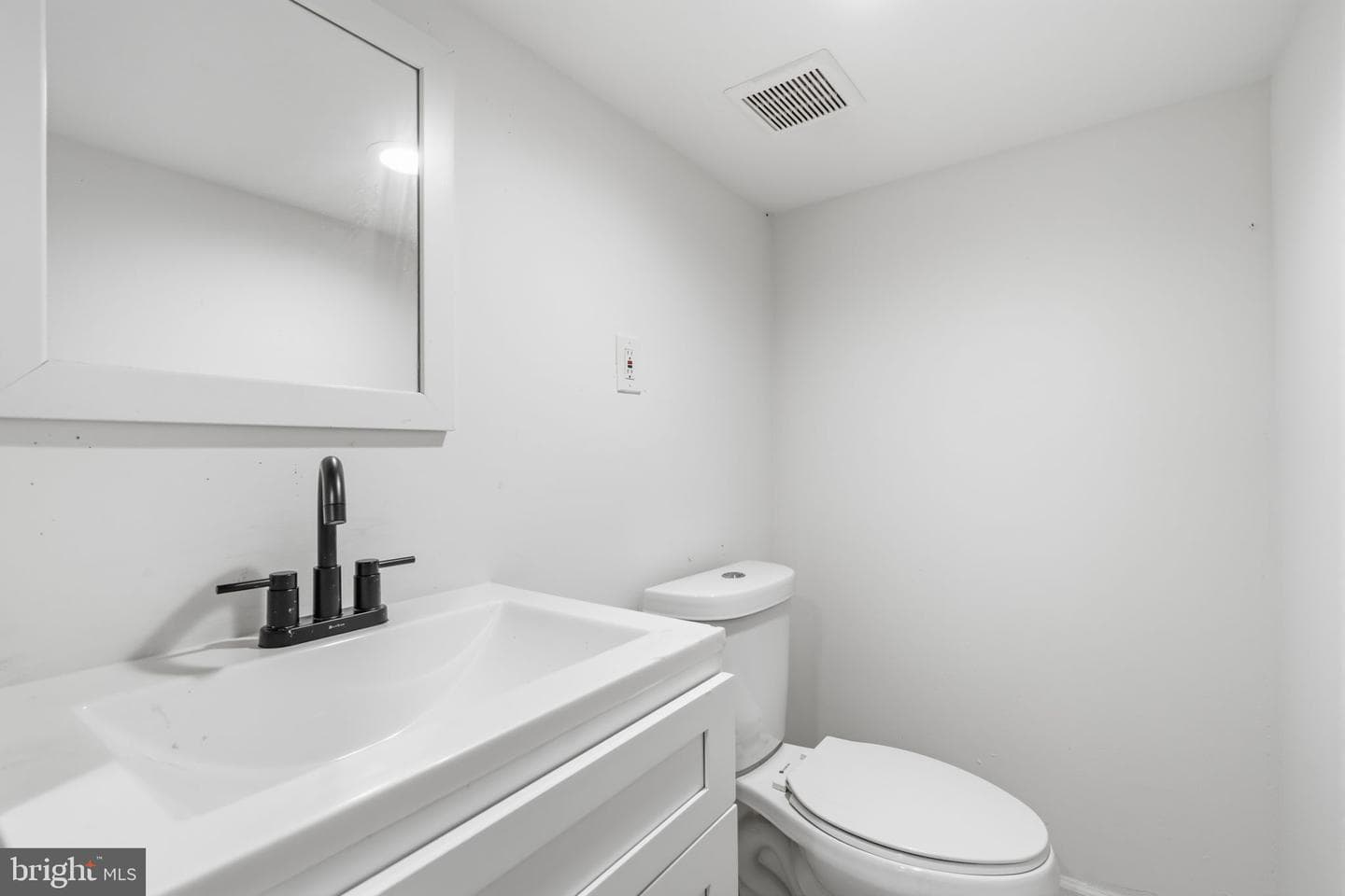3146 Euclid Avenue photo 13
