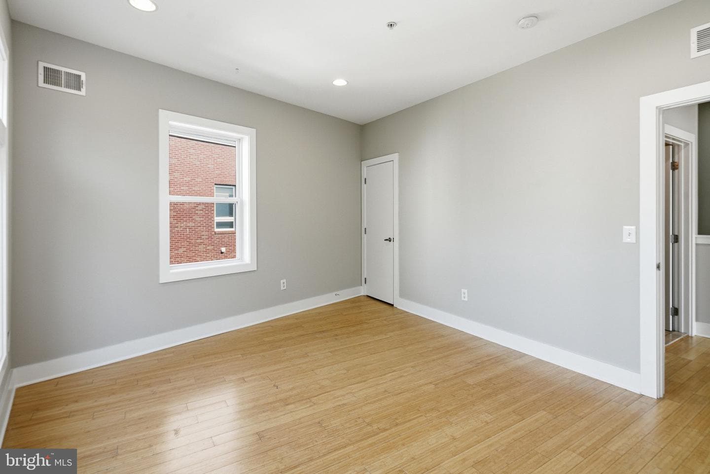 2008 Trenton Avenue photo 24