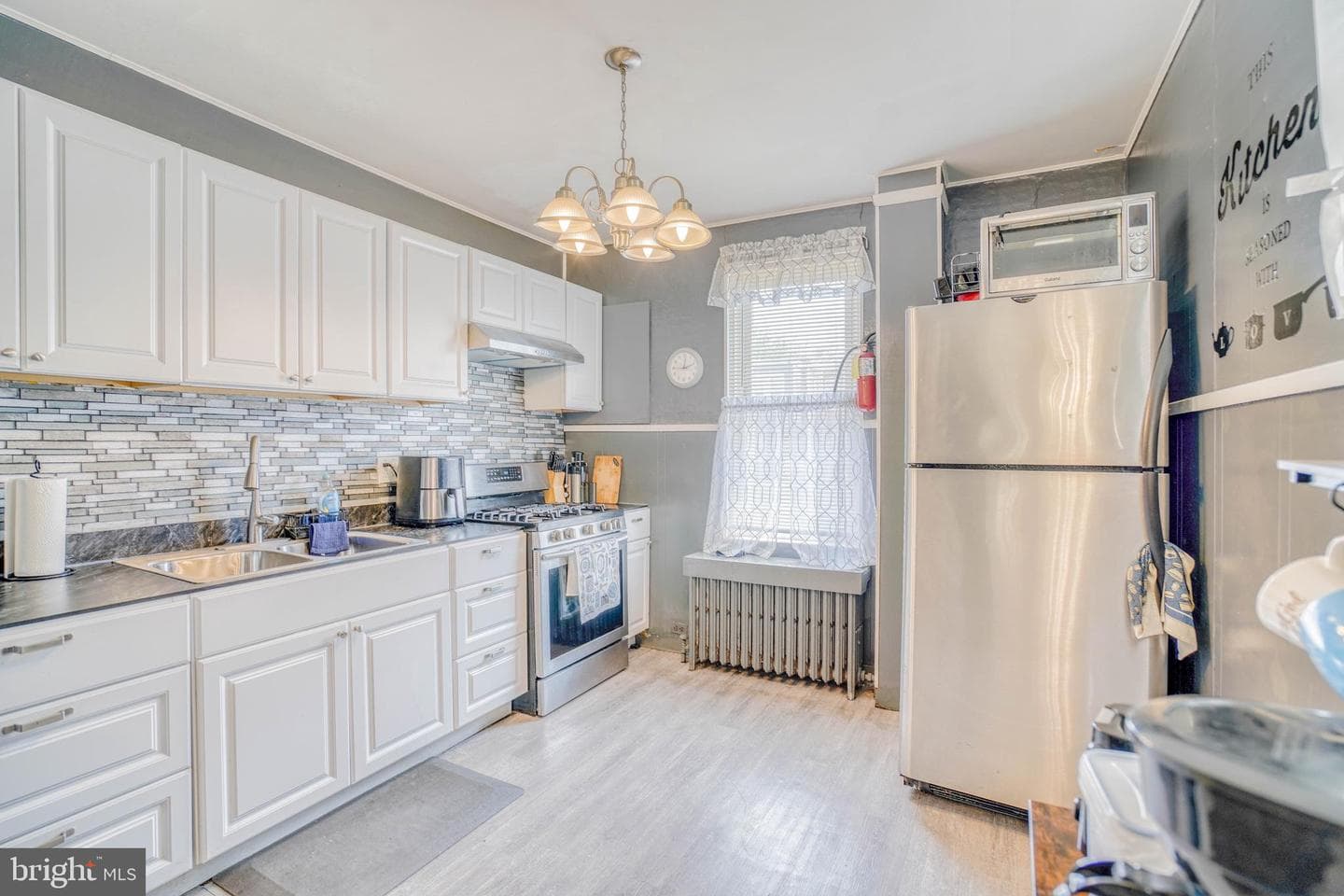 5829 N Howard Street photo 14