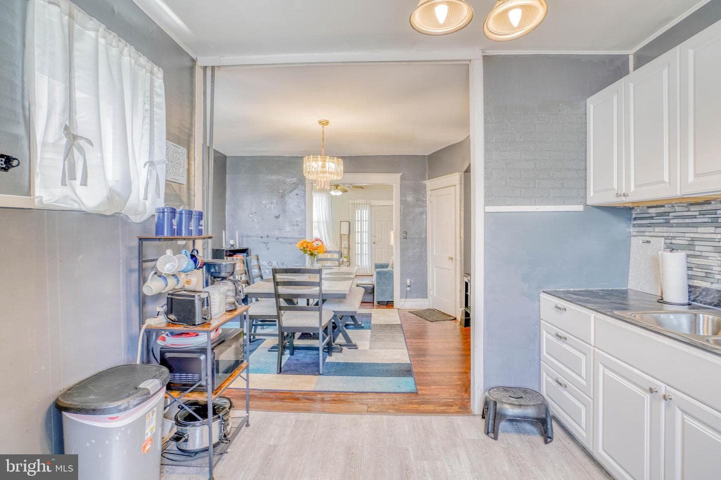 5829 N Howard Street photo 17