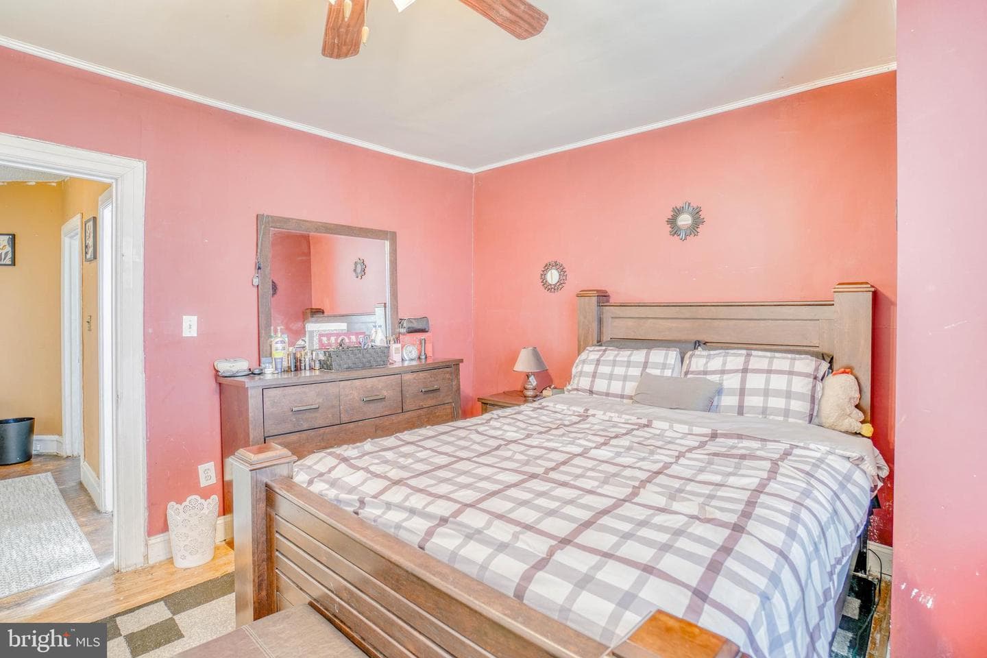 5829 N Howard Street photo 26