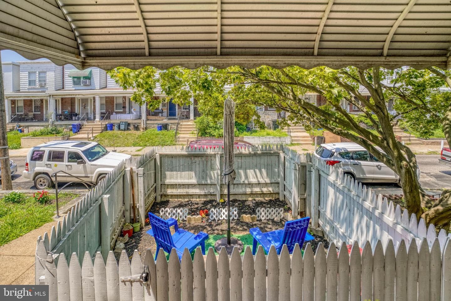 5829 N Howard Street photo 6