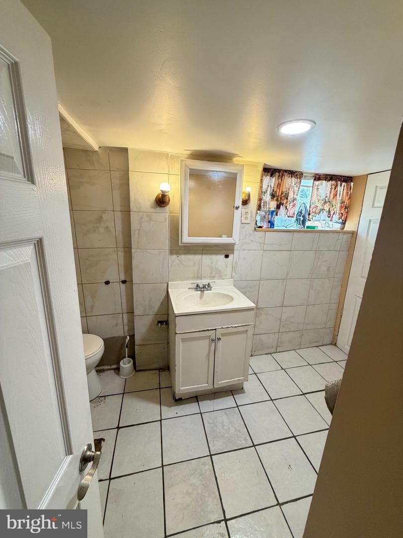 4725 Rosehill Street photo 27
