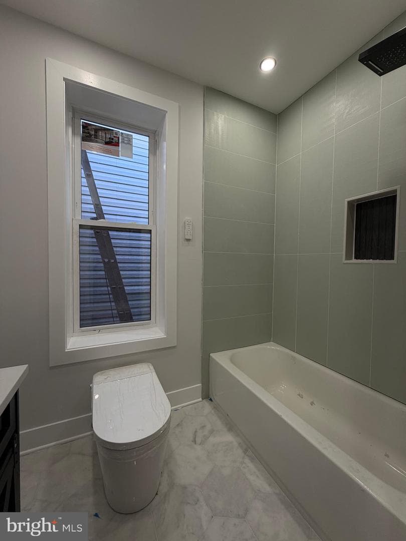 2507 W Master Street photo 6