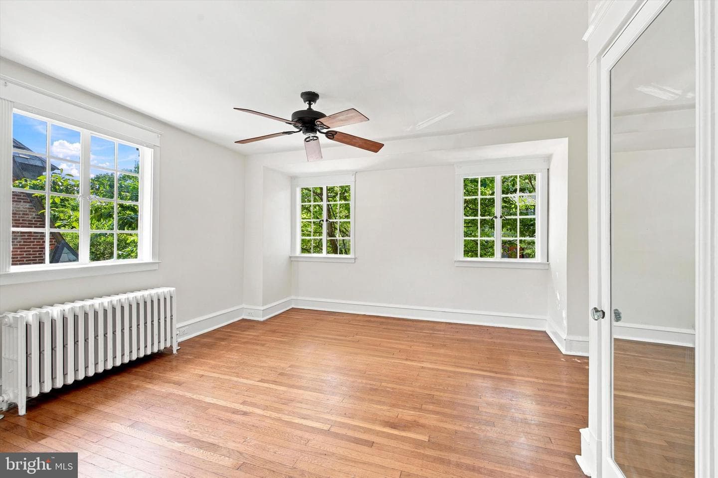 3433 W Penn Street photo 15