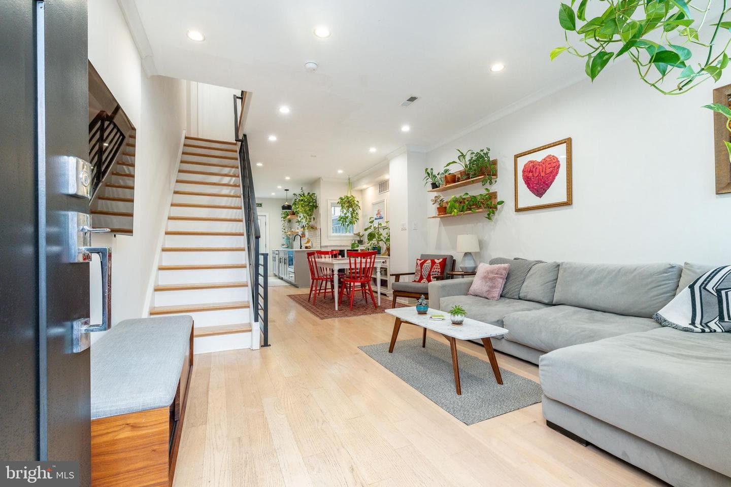 1651 E Berks Street photo 5