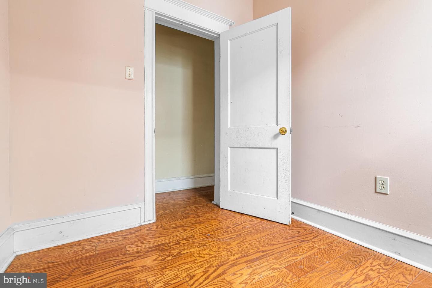 1109 S 52nd Street photo 16