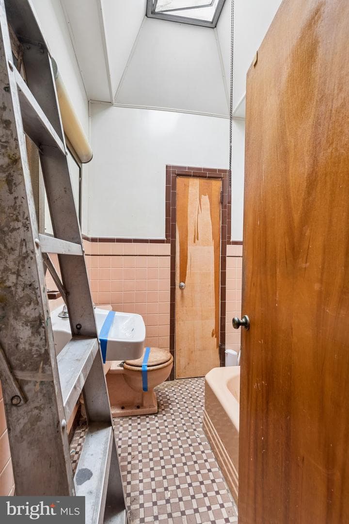 2251 S Bucknell Street photo 16