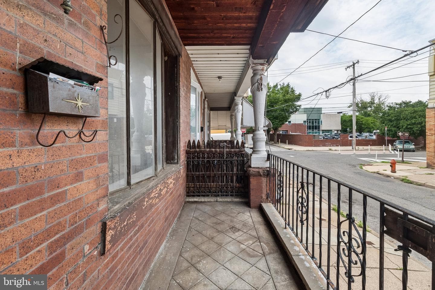 2251 S Bucknell Street photo 3