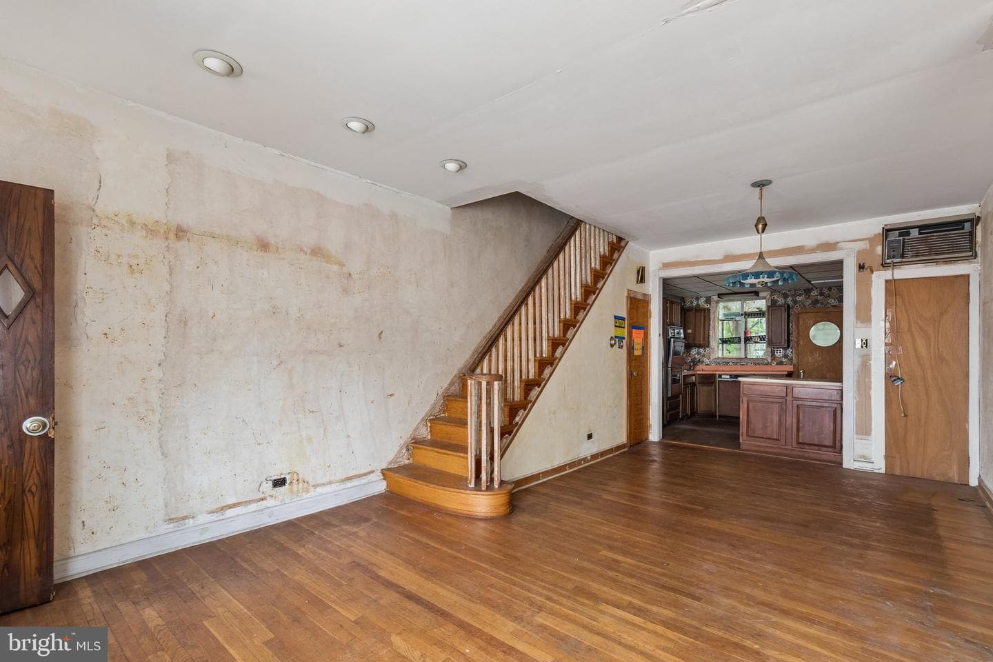 2251 S Bucknell Street photo 5