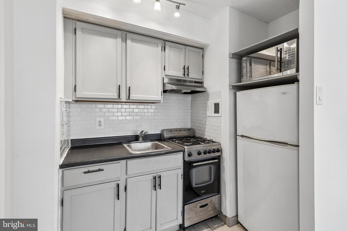 2101 Chestnut Street #723 photo 11