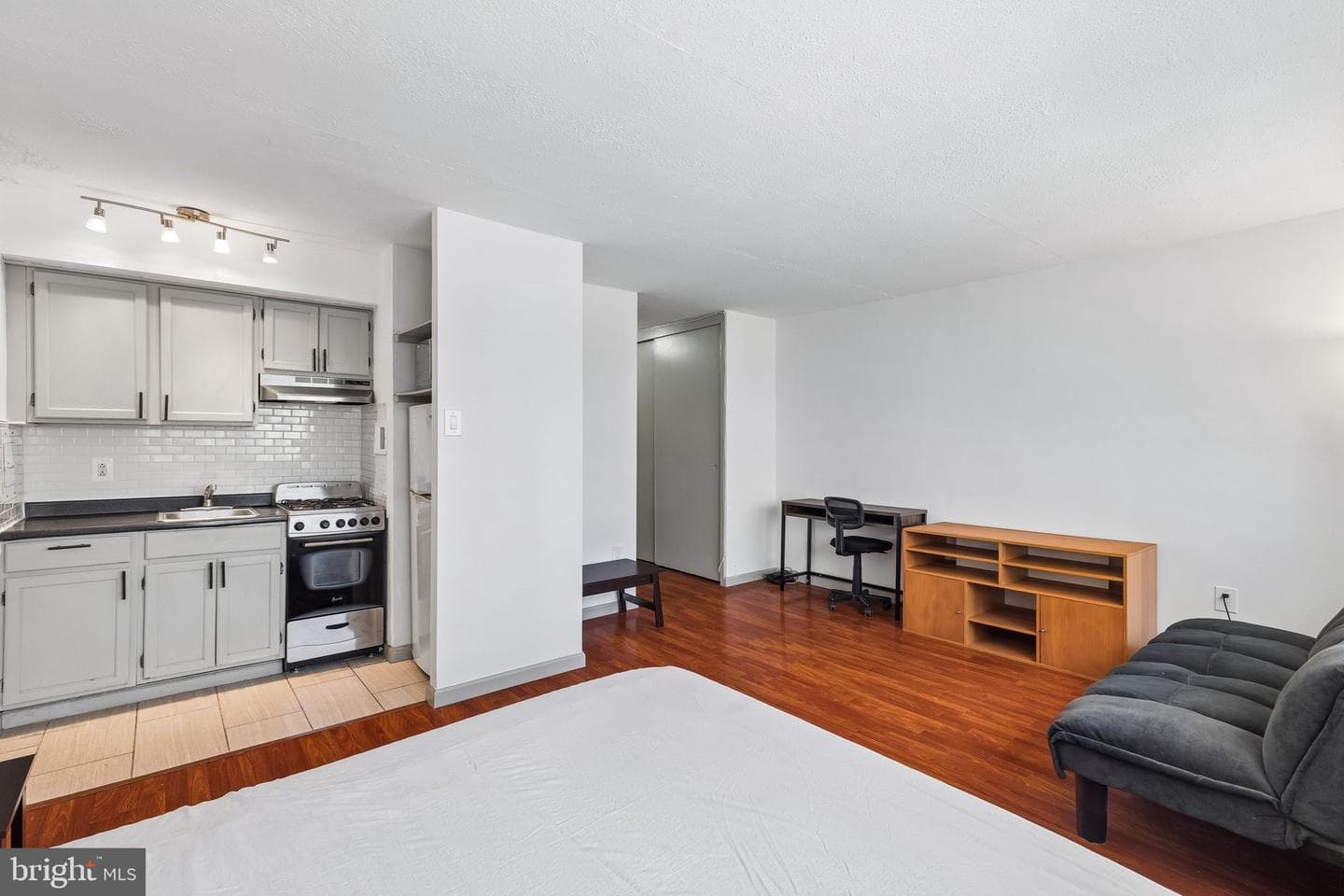 2101 Chestnut Street #723 photo 9