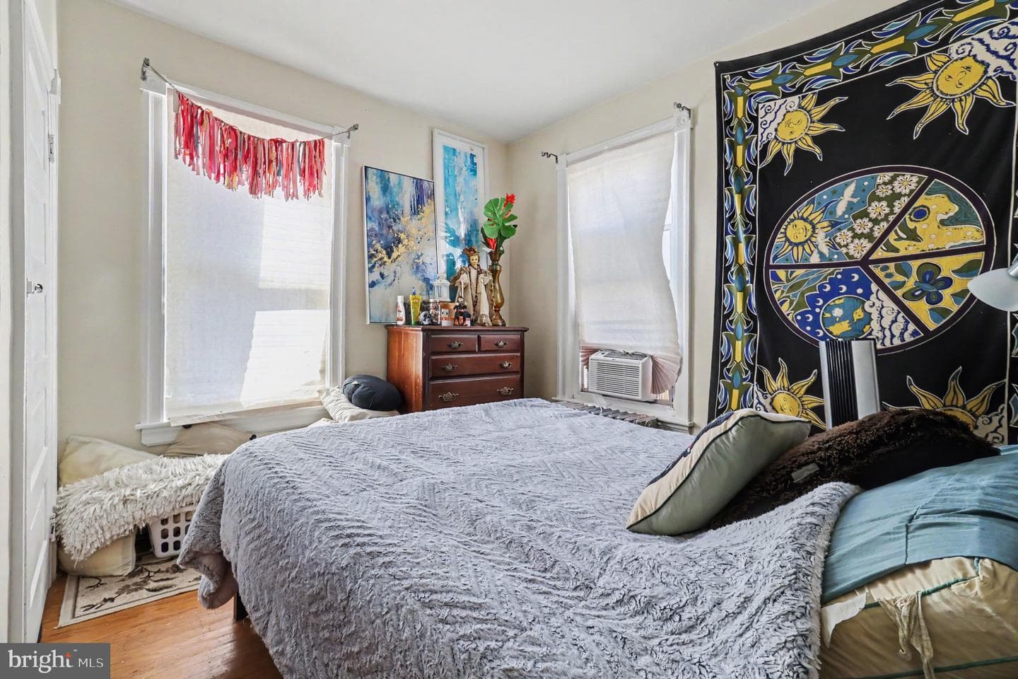 154 W Salaignac Street photo 16