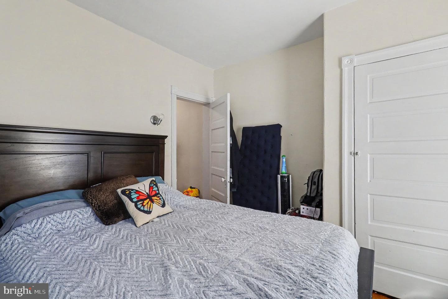 154 W Salaignac Street photo 18