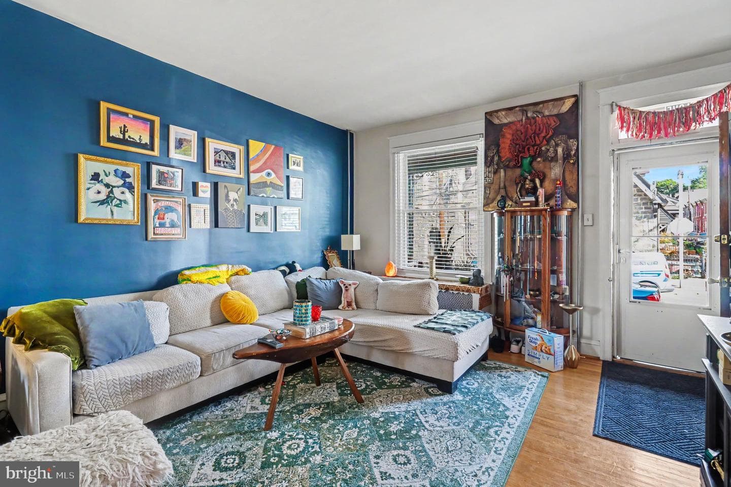 154 W Salaignac Street photo 4