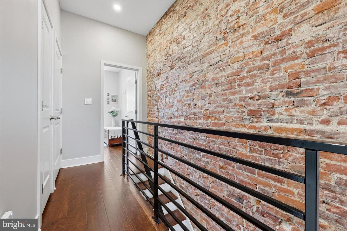 2513 S Clarion Street photo 10