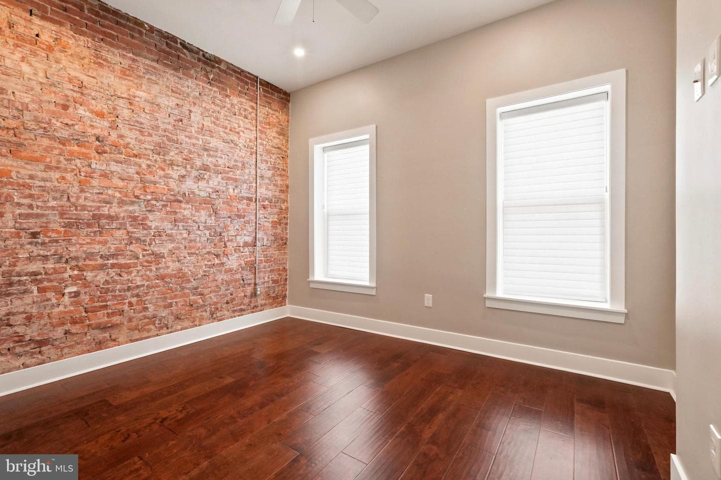 2513 S Clarion Street photo 14