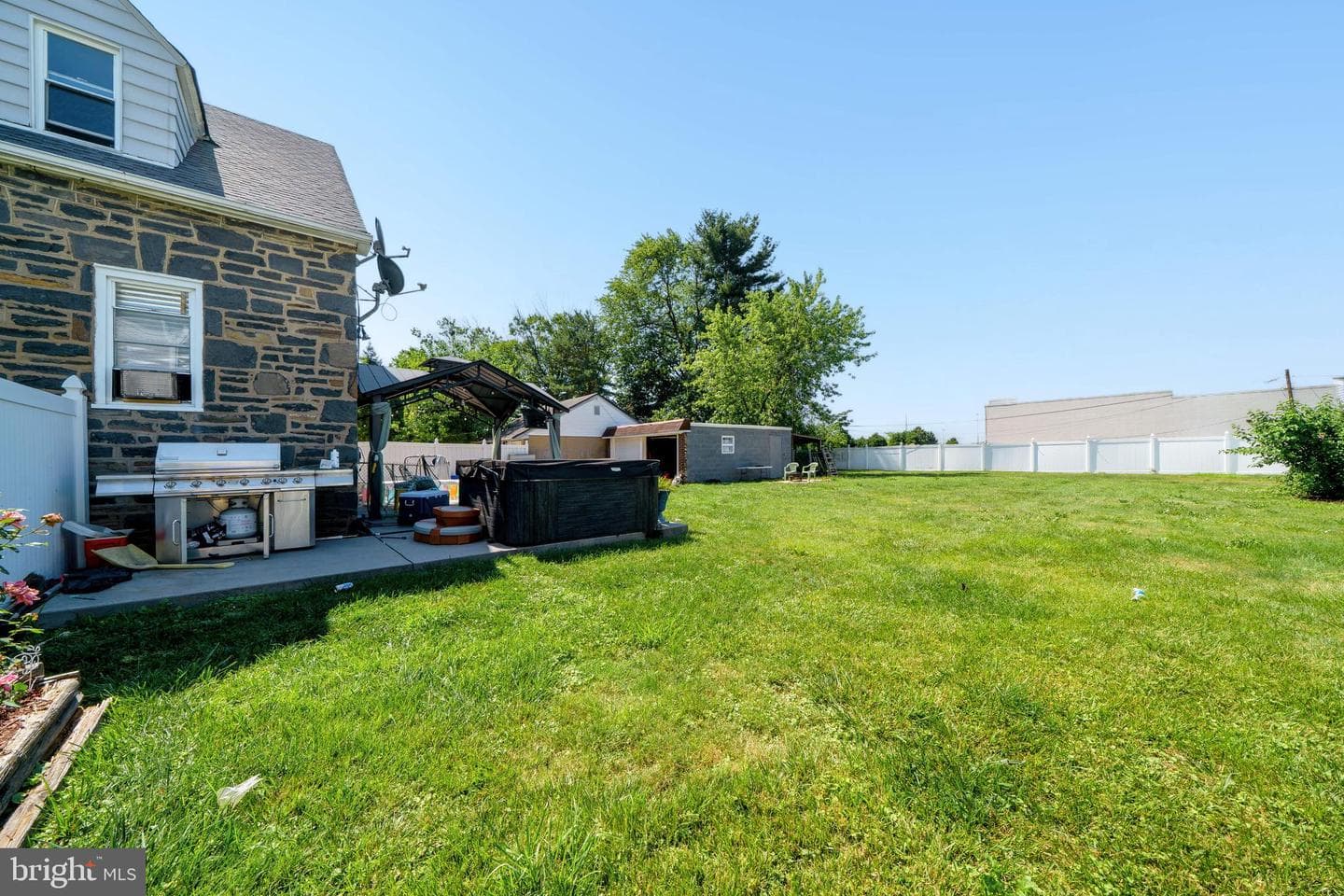 2224 Faunce Street photo 33