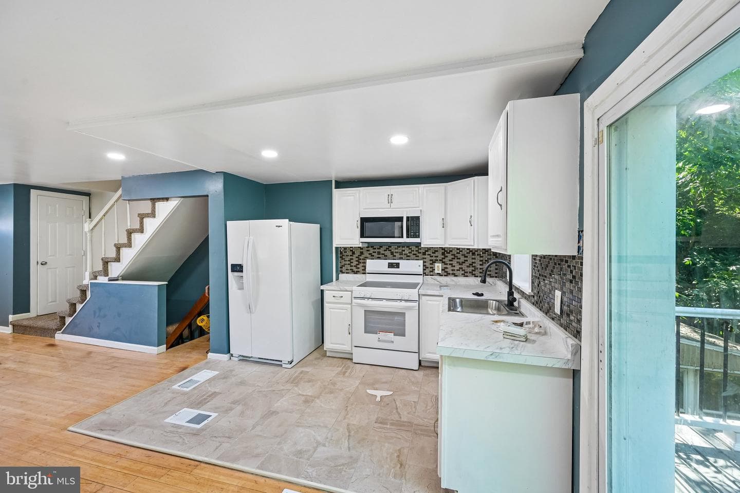 2120 S Lloyd Street photo 8