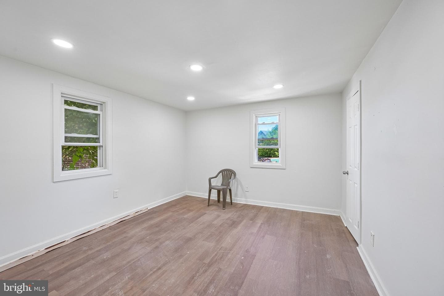 2120 S Lloyd Street photo 9