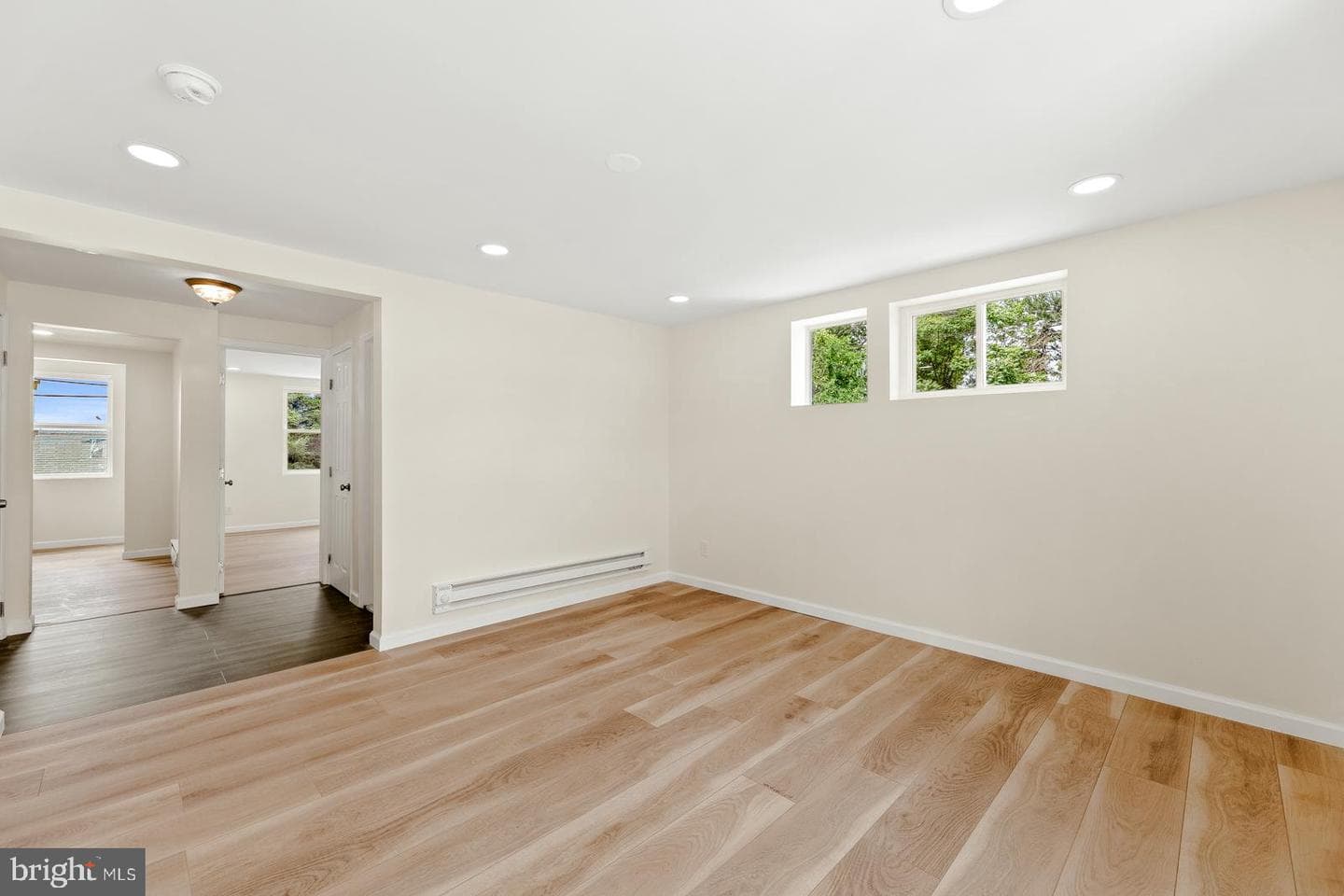 4354 Glendale Street photo 19