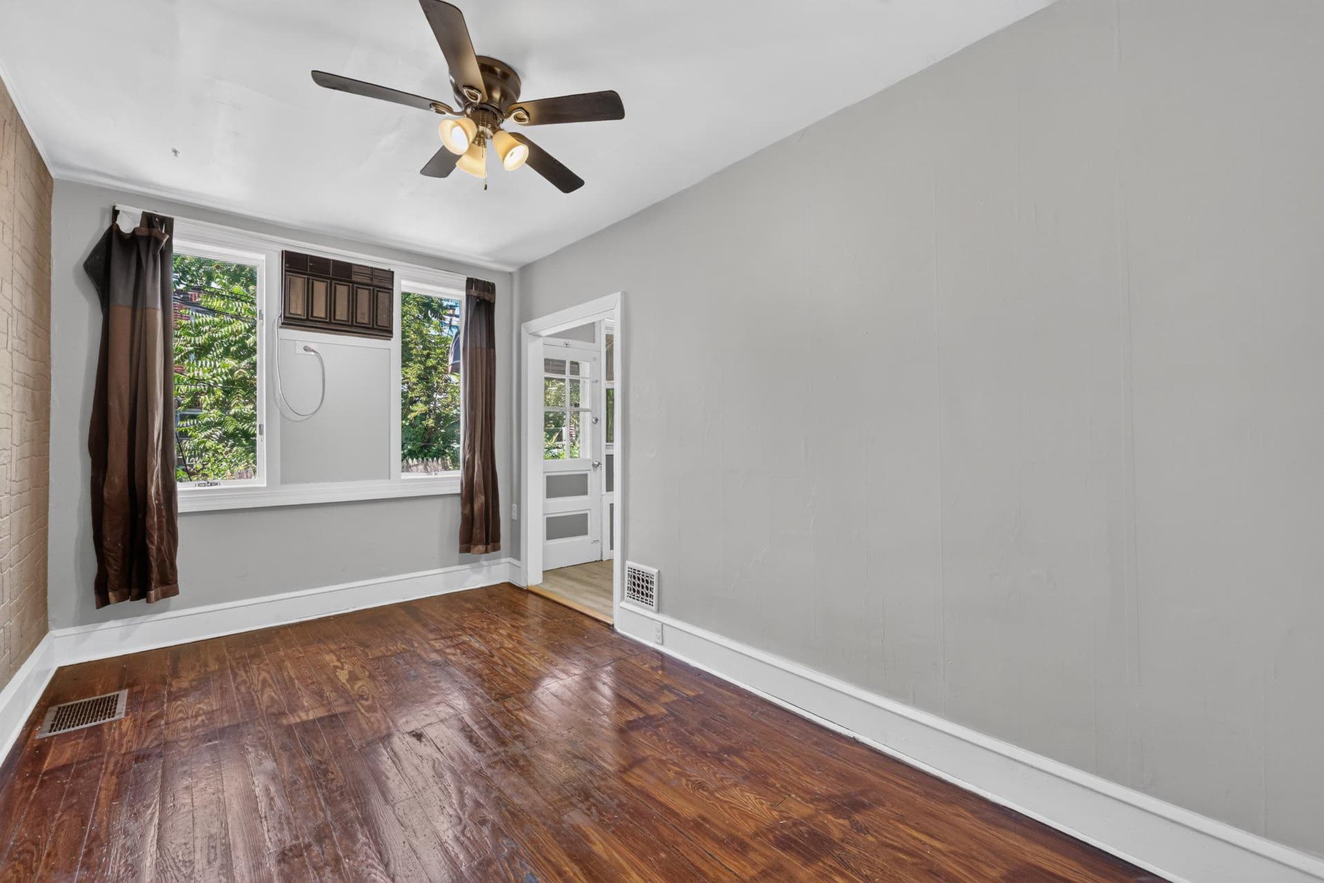 2558 S 61st Street photo 10